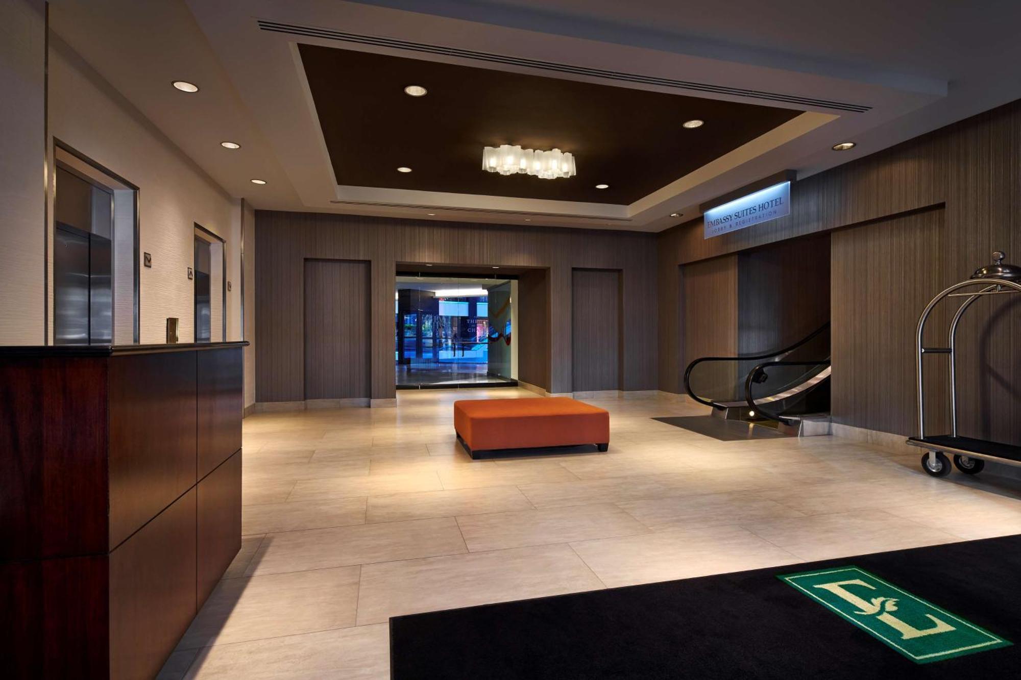 Embassy Suites By Hilton Washington Dc Chevy Chase Pavilion Eksteriør bilde